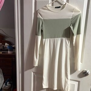 Boohoo Long Sleeve Dress in Cream and Green
